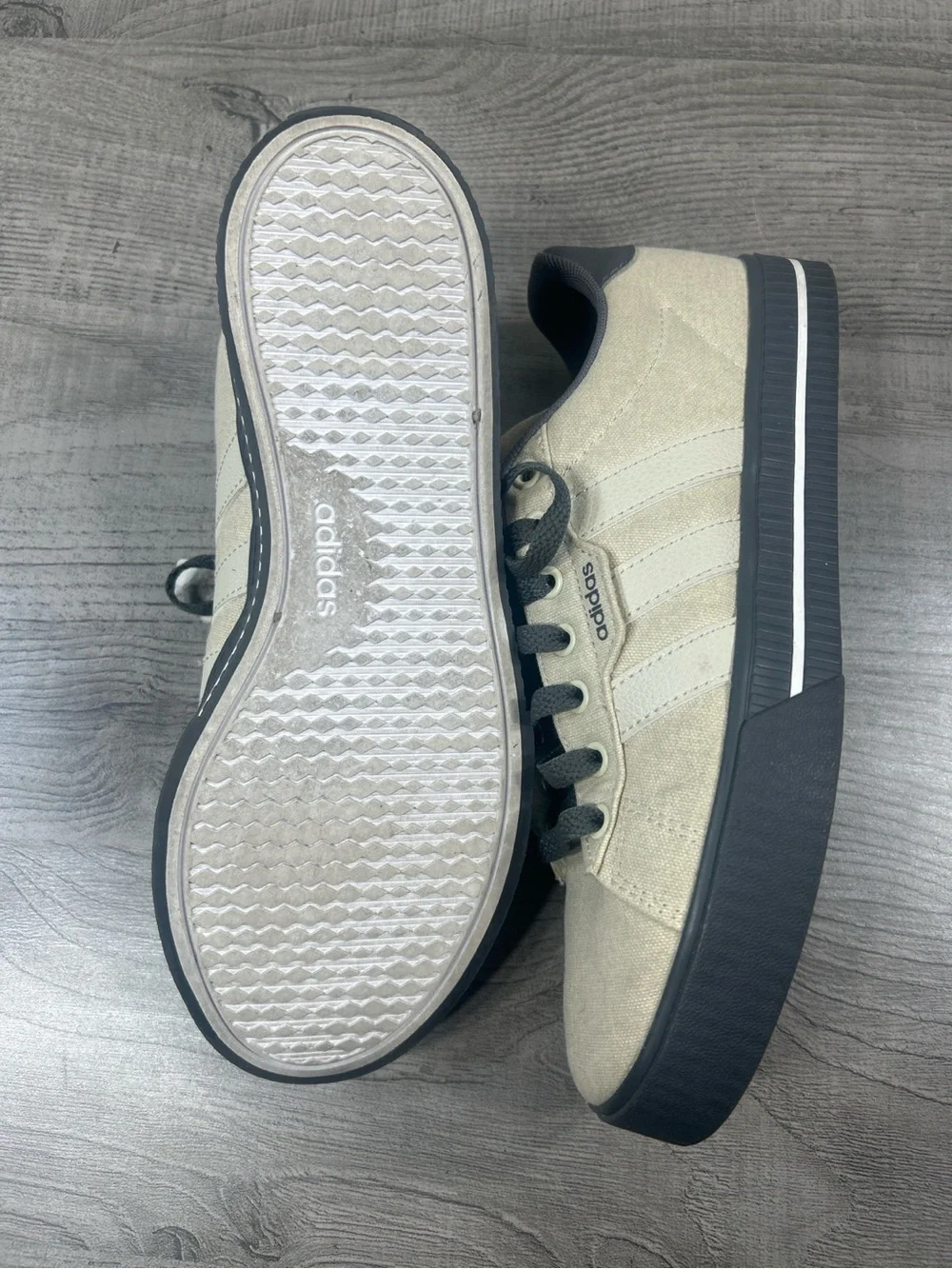 adidas Beige Canvas Sneakers with Black Soles and Laces Size 7 Men’s